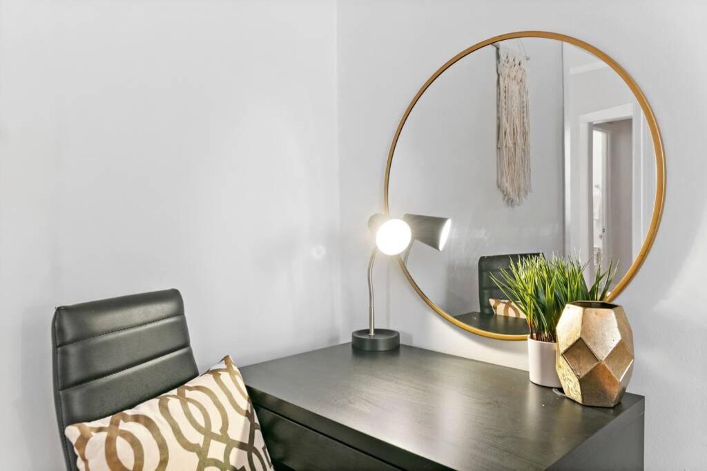 Well-Furnished 1Br Apt In Popular Spot - Belmont J3 Чикаго Екстериор снимка